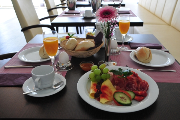 Hotel Rheingarten (Duisburg)